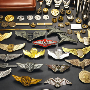 Biểu tượng tùy chỉnh kim loại <span class=keywords><strong>pin</strong></span> huy hiệu Cánh Phi Công ve áo pins tùy chỉnh men <span class=keywords><strong>Pin</strong></span> - Product Image 3