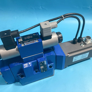 R900780615 4WRKE32W6-600L-3X/6EG24K31/A1D3M Distributeur directionnel proportionnel à commande pilote à deux étages - Product Image 6