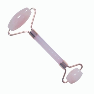 โรลเลอร์นวดหน้าคริสตัลควอตซ์สีชมพูแบบ 3 มิติ ลูกกลิ้งคู่ สำหรับดูแลผิวหน้า - Product Image 6
