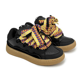 Langzu unisexe chaussures d'entraînement semelle intérieure en Latex épaissi semelle en caoutchouc transfrontalier personnalisable <span class=keywords><strong>pain</strong></span> maille supérieure nouveau orteil Style marche - Product Image 1