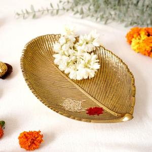 Plato Decorativo de Aluminio con Forma de Hoja, Centro de Mesa Elegante y Moderno para el Hogar, Hecho a Mano, Duradero, para Mesa de Boda - Product Image 2