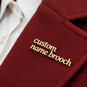 <span class=keywords><strong>Spilla</strong></span> Personalizzata in Metallo con Nome, Iniziale o Monogramma, Distintivo da Bavero con Chiusura a <span class=keywords><strong>Farfalla</strong></span> per Abito e Uniforme - Vendita all'Ingrosso - Product Image 6