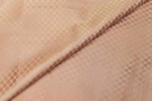 Tela de Brocado Poliéster Brillante Ecológica de Alta Calidad con Diseño Floral Abstracto para Vestidos Festivos y Atuendos Elegantes para Niñas - Product Image 2