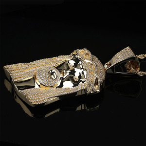 Collar con Colgante de Cabeza de Jesús con Diamantes, Diseño Único y Elegante, Joyería para Hombre, Venta al Por Mayor - Product Image 6