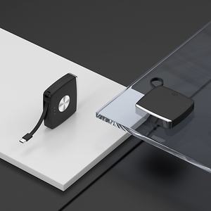 Cargador Portátil de Alta Calidad, Mini Banco de Energía Compacto de 5000 mAh, Cargador de Emergencia para Viajes al Aire Libre con Cable y Colgante - Product Image 2