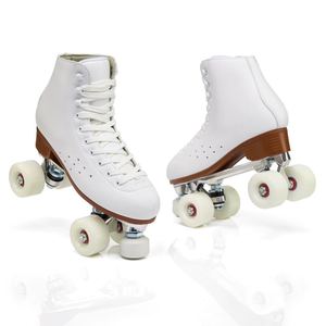 Chaussures de patins à roulettes clignotantes bon marché en gros Chaussures de patinage à roulettes clignotantes pour <span class=keywords><strong>femme</strong></span> Patinage à roulettes à 4 roues - Product Image 3