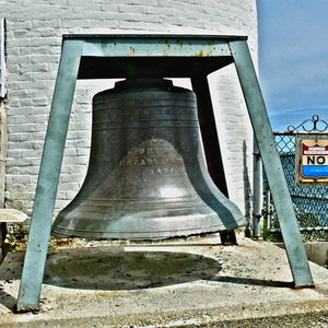 Antique Bronze Church <strong>Bell</strong> Large-Scale European Style Outdoor Metal Craft with Casting and Offset Printing for Sale - Product Image 2