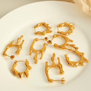 ต่างหูฮักกี้ โลหะผสมสังกะสีสีทอง ดีไซน์หยดน้ำลาวา เครื่องประดับแฟชั่นสำหรับผู้หญิง - Product Image 1