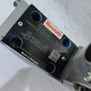 4WRPEH Rexroth Proportional Directional Valve 4WRPEH6C3B12L-3X/M/24A1 - Product Image 1