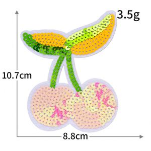Patchs thermocollants brodés de sequins en forme de fruits de dessin animé pour vêtements d'enfants - Product Image 3