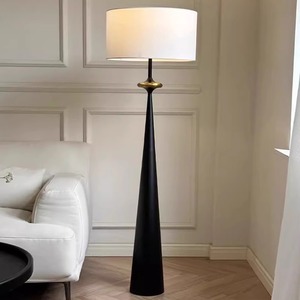 Vải trắng bóng đèn sàn góc phòng khách Đèn sàn Nhật Bản cá tính sáng tạo sofa trang trí Đèn sàn - Product Image 1