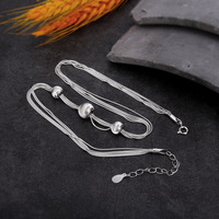 Vente en gros de collier à trois perles rondes en argent sterling 925 avec breloques en forme de serpent pour femmes