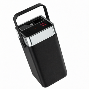 Batterie externe portable 100000mAh RGB avec charge rapide PD 22.5W, affichage numérique LED et câbles intégrés pour l'extérieur - Product Image 1