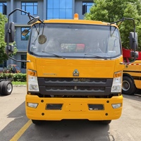 Vente directe d'usine SINOTRUK 4x2 8CBM Camion compacteur de déchets à chargement arrière