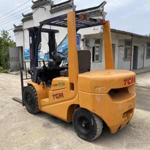 Venta caliente TCM 30 motor diésel de 3 toneladas alto estándar áspero terrian excelente buen estado precio de fábrica carretilla elevadora usada para la venta - Product Image 4
