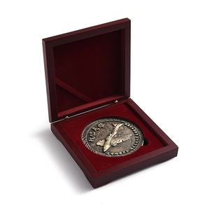 Moneda de recuerdo de metal esmaltado suave, estilo antiguo, personalizada, coleccionable - Product Image 1