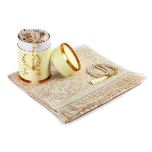 Muslim Prayer Rug and Prayer Beads with Elegant Cylinder Gift Box Janamaz Sajadah Soft Islamic Prayer Rug Islamic Gifts