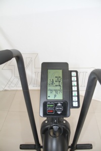 Vélo d'<span class=keywords><strong>assault</strong></span> Crossfit <span class=keywords><strong>Airbike</strong></span> avec couvercle de ventilateur robuste - Product Image 2