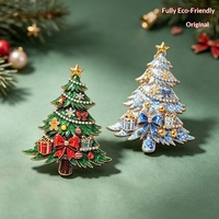Weihnachtsthemen-Brosche aus Legierung, Blau-Weißer Porzellan-Weihnachtsbaum mit Glockendesign