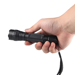 Chiến Thuật Vi Phạm Torch Có Thể Sạc Lại 18650 Lithium Pin Ip65 Không Thấm Nước Có Thể Điều Chỉnh Chùm Công Suất Cao LED Xách Tay Hội Thảo Sử Dụng - Product Image 2