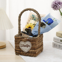 Vente en gros Paniers à fleurs tissés à la main avec poignée Paniers de rangement Panier cadeau de fruits décorés