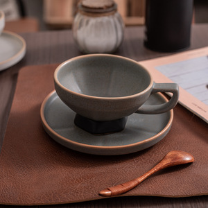 Ensemble tasse et soucoupe à café en céramique, rond, couleur unie, Chaozhou, pour le thé de l'après-midi - Product Image 1