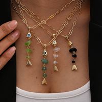 Collar con Colgante de Pez de Aventurina Verde y Cuarzo Transparente SongYi, Cadena de Clip de Cobre Chapada en Oro
