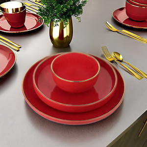 Service de vaisselle en porcelaine <span class=keywords><strong>rouge</strong></span> 18 pièces, 12 assiettes et 6 petits bols en céramique pour la maison et les fêtes de mariage - Product Image 1