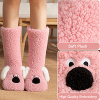 Chaussettes d'intérieur douces et moelleuses en peluche 3D motif chiot pour femme, idéales pour l'hiver et la maison