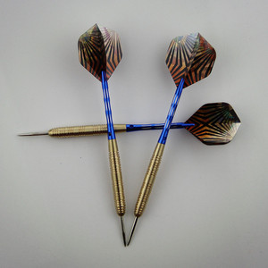 Vente en gros <span class=keywords><strong>de</strong></span> <span class=keywords><strong>jeu</strong></span> <span class=keywords><strong>de</strong></span> fléchettes personnalisé avec logo, en cuivre sculpté, design unique, style tendance, pour le divertissement - Product Image 4