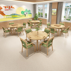 Ensemble salle à manger pour maisons de retraite : tables et chaises en bois confortables pour les maisons de soins et les appartements seniors - Product Image 1
