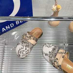 Scarpe rosa per le donne tacco basso <span class=keywords><strong>H</strong></span> sandali antiscivolo eleganti sandali 2025 lusso Eva donna pantofole stile corea nuova moda 39 diapositive - Product Image 4