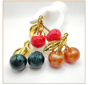 พวงกุญแจโลหะผสมสังกะสีคริสตัล 3 มิติ คุณภาพสูง ดีไซน์เชอร์รี่ น้ำหนักเบา สำหรับตกแต่งกระเป๋า กระเป๋าเป้ รถยนต์ แฟชั่นหรูหราสำหรับ<span class=keywords><strong>ผู้</strong></span>หญิง - Product Image 2