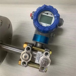 Nouveau capteur de niveau STF725 SmartLine à montage sur bride - Product Image 3
