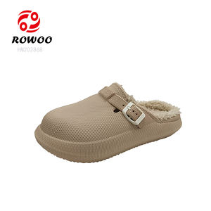 Vente en gros <span class=keywords><strong>sabots</strong></span> d'hiver unisexes mules chaussures de <span class=keywords><strong>jardin</strong></span> sandales à fourrure multicolores classiques pour garçons et filles avec fourrure - Product Image 2