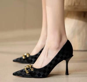 Vente en gros d'usine, escarpins à bout pointu à carreaux pour femmes, talons élégants de créateur de haute qualité - Product Image 2