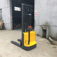 Gerbeur de palettes de chariot élévateur de 1000kg 3m 1500kg 1.6 Mini élévateur de palettes de cargaison portable électrique de 2 mètres