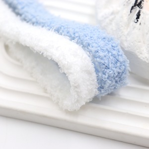 Tali sepatu berbulu datar 20mm kualitas tinggi tali sepatu Cozzy datar warna-warni Natal berbulu modis untuk sepatu kets - Product Image 4