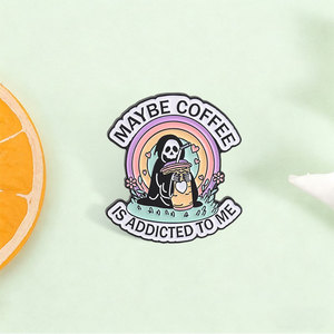 Broche Esmaltado '<span class=keywords><strong>Quizás</strong></span> el Café Está Posesivo de Migo', Estilo Punk, con Esqueleto del Grim Reaper Bebiendo Café, en Tono Pastel, para Bolsos, Ropa, como Joyería o Regalo - Product Image 2