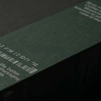 Boîte en papier recyclable à faible quantité minimale de commande, logo personnalisé en relief, boîte en carton vert spécial, emballage cosmétique
