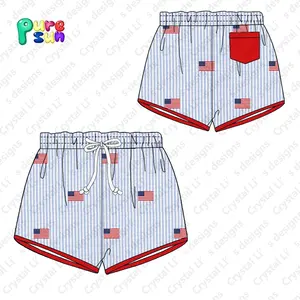 Fabrikdesign Kleinkind-Jungen-Badeanzug 4. Juli Jungen-Badeanzug amerikanische Flagge Stickerei auf Seersucker Stoff Bademode für Jungen