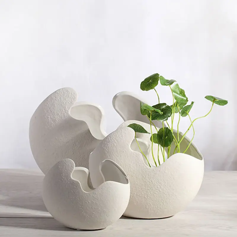 White Morden Artistic Arrange Flowers Flower Pots and Planters Like Eggshell Nordic Decorative Ceramic Flower Pots