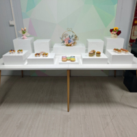 Présentoir Cube Acrylique Blanc Foshan Languo, Rehausseurs Gigognes Lucite Carrés pour Buffet, Présentoir Boîte Pédestal Alimentaire