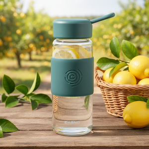 Bouteille en verre borosilicate haute résistance anti-fuite avec manchon en silicone 400 ml – Minimaliste, écologique, pour camping et voyage - Product Image 1