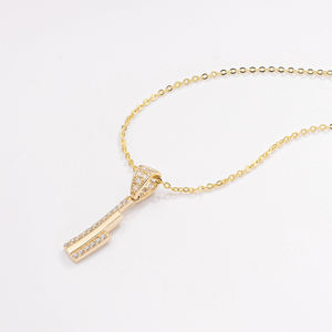 Thiết Kế Mới Sang Trọng Cubic Zirconia CZ 14K Rắn Vàng Vàng Dải Thanh Mặt Dây Chuyền Vòng Cổ Cho Phụ Nữ Với 925 Bạc Chuỗi Đối Với Quà Tặng - Product Image 3