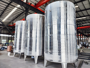 Tanque de Fermentación de Acero Inoxidable de 2000L para la Elaboración de Vino, Vino Tinto y Cerveza - Product Image 2