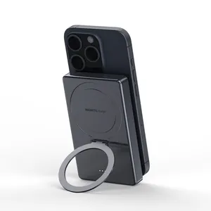 ट्रेंडिंग नए उत्पाद 2024 पोर्टेबल चार्जर मैग्नेटिक वायरलेस फास्ट चार्ज पावर बैंक 10000mAh फोन स्टैंड के साथ