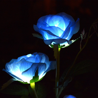 Lampe solaire YN à 3 têtes en forme de rose pour extérieur, décorative, indice de protection IP65, pour mariages, lumières féériques de jardin et éclairage décoratif