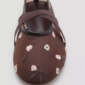 Mesh Embroidery Flower Round Toe Mary Jane <b>Flats</b> New Chinese Style Cross Strap Ballet Breathable Soft Sole Walking Shoes - Product Image 2