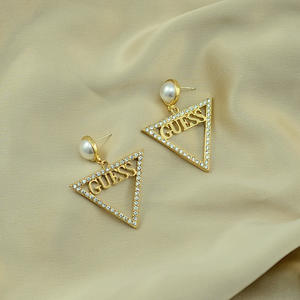 Pendientes Geométricos Triangulares con <span class=keywords><strong>Perlas</strong></span> y Piedras Preciosas, Estilo Europeo y Americano, Diseño Nuevo, Dulces Pendientes de Botón y Colgantes <span class=keywords><strong>GUESS</strong></span> - Product Image 3